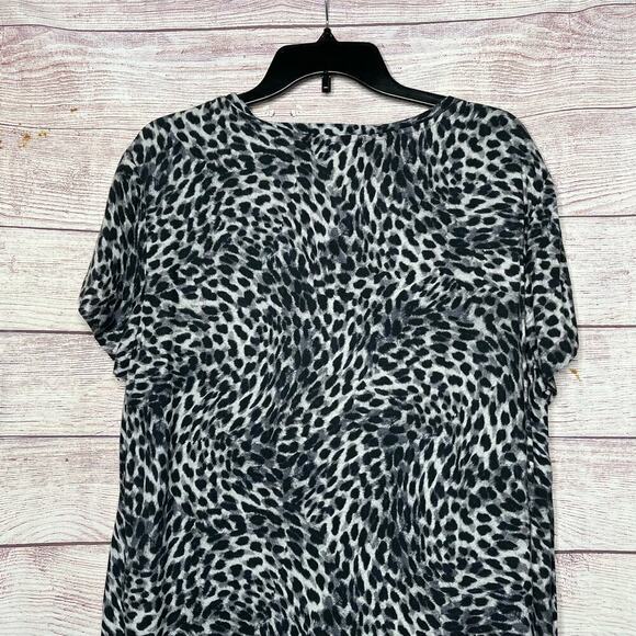 Bella Dahl Women's V Neck Short Sleeve Soft Animal Print Shirt Size Large - Picture 5 of 8